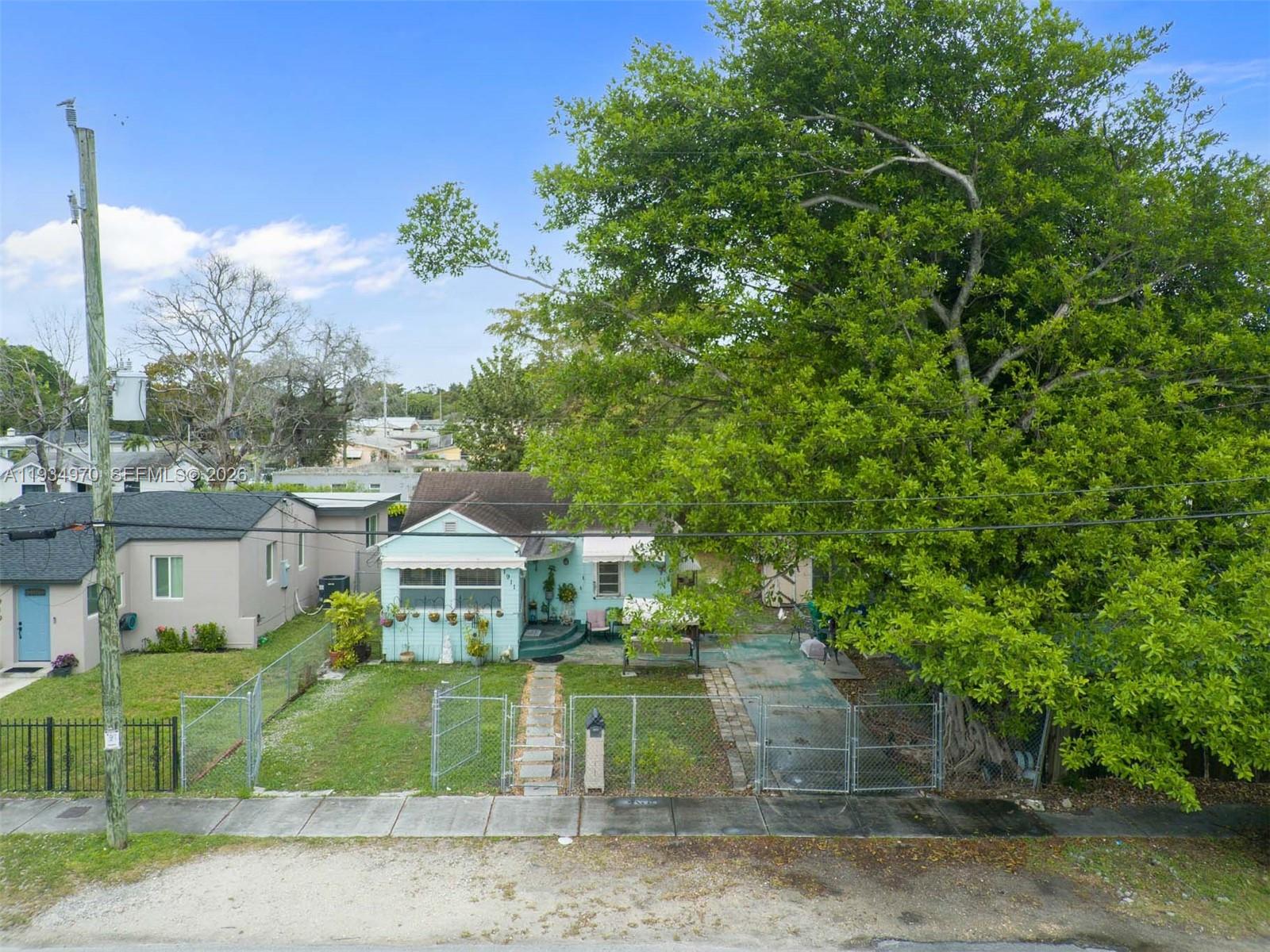 FLORAL PARK - Residential