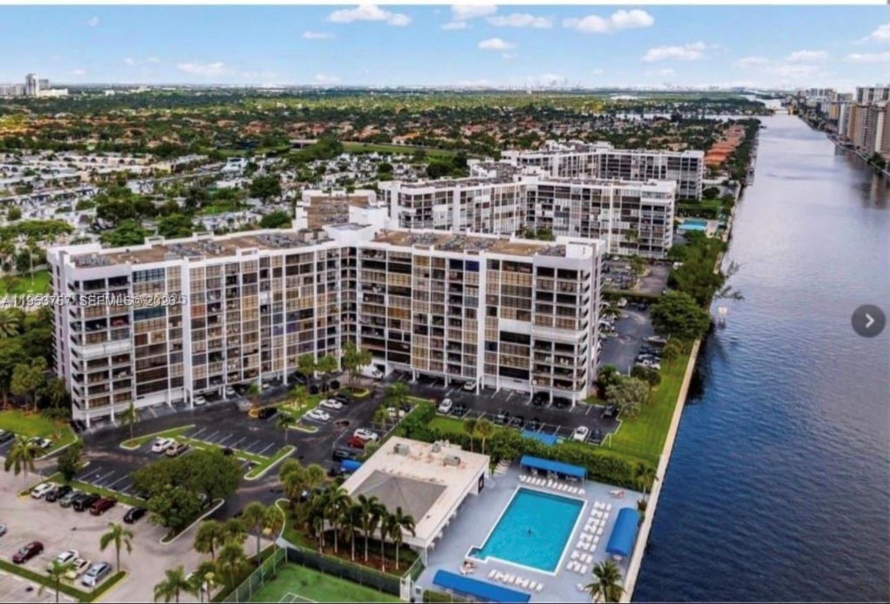 OCEANVIEW PARK CONDO - Residential