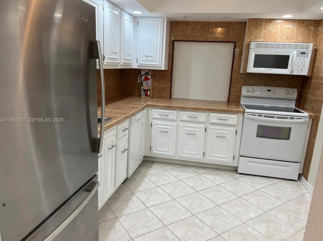 OCEANVIEW PARK CONDO - Residential