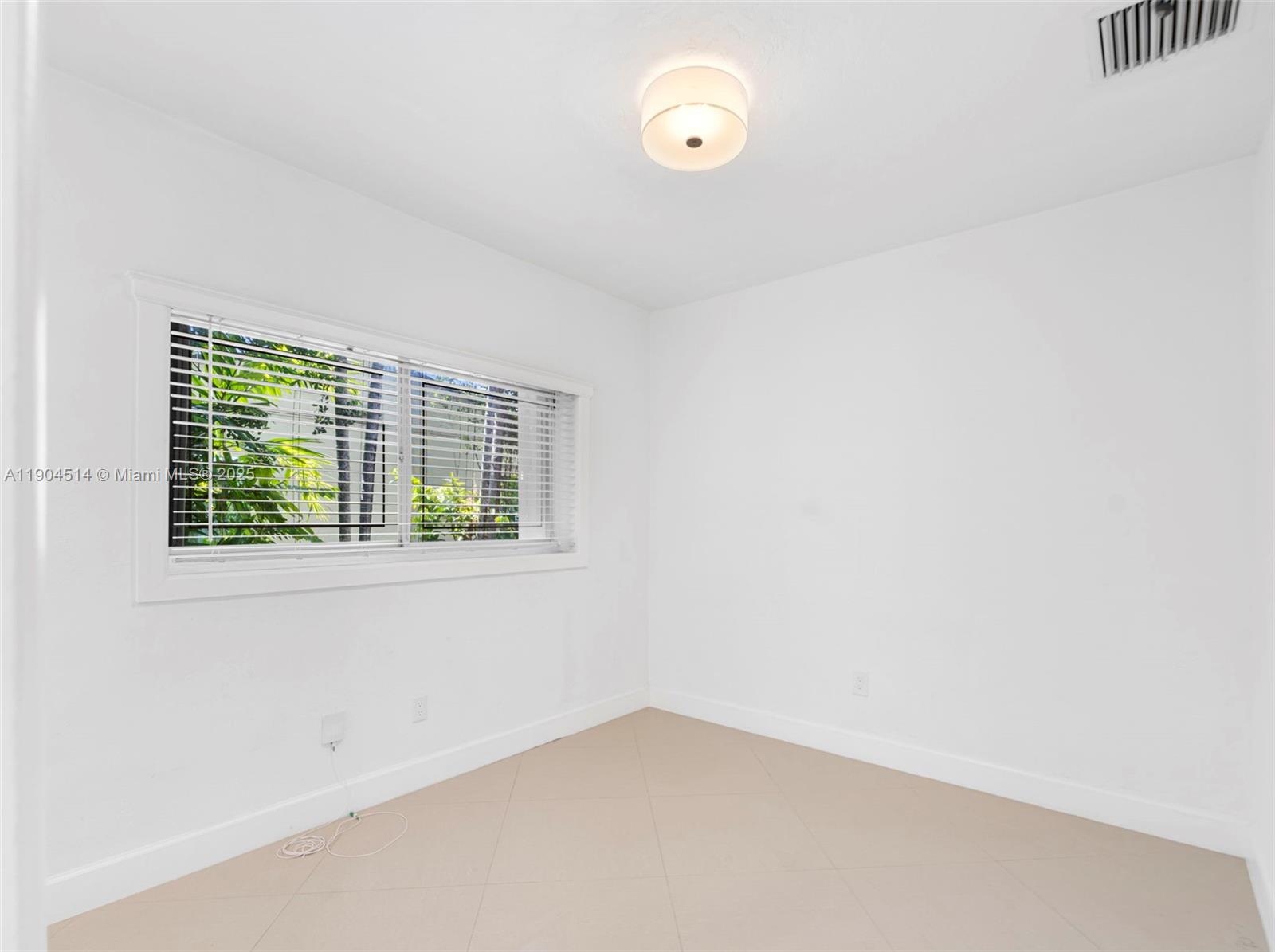 LYNNWOOD NO 2 - Residential Lease