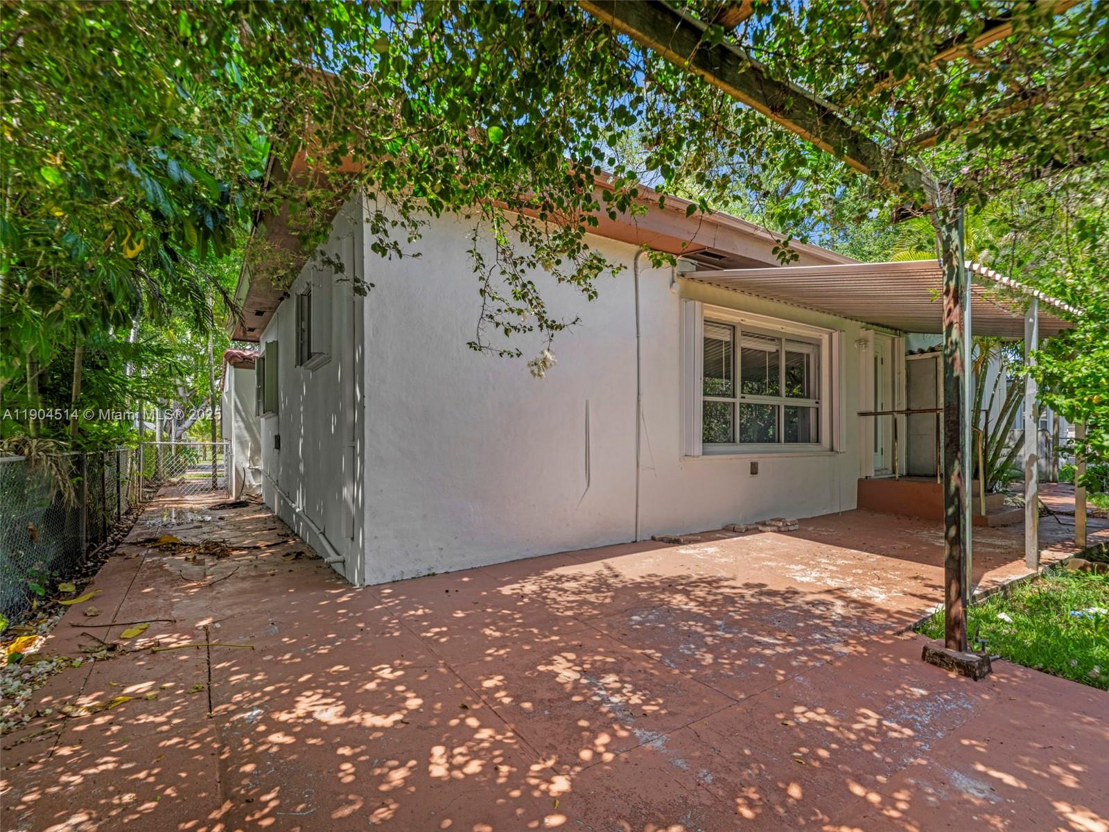 LYNNWOOD NO 2 - Residential Lease