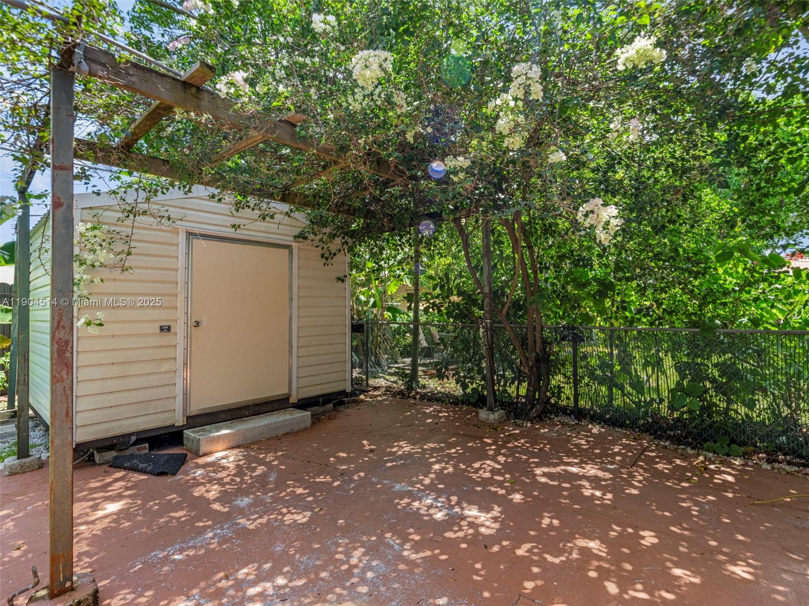 LYNNWOOD NO 2 - Residential Lease