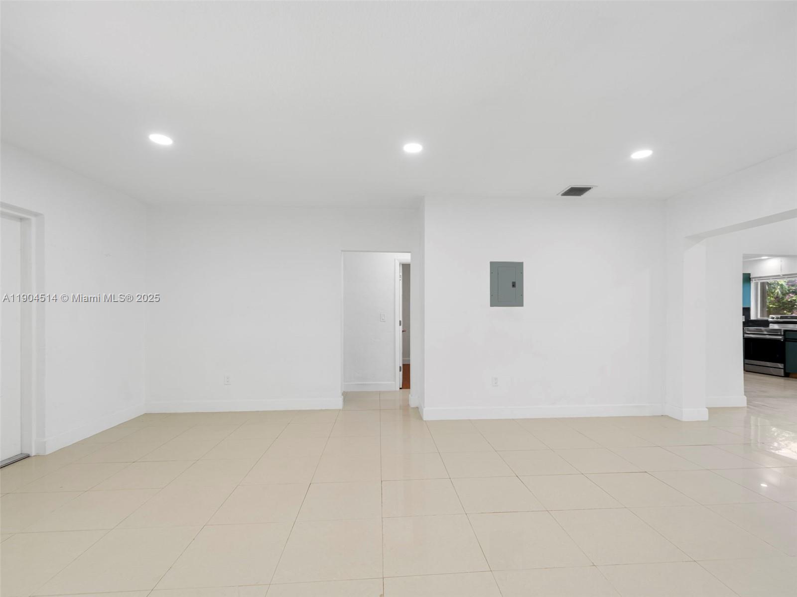 LYNNWOOD NO 2 - Residential Lease