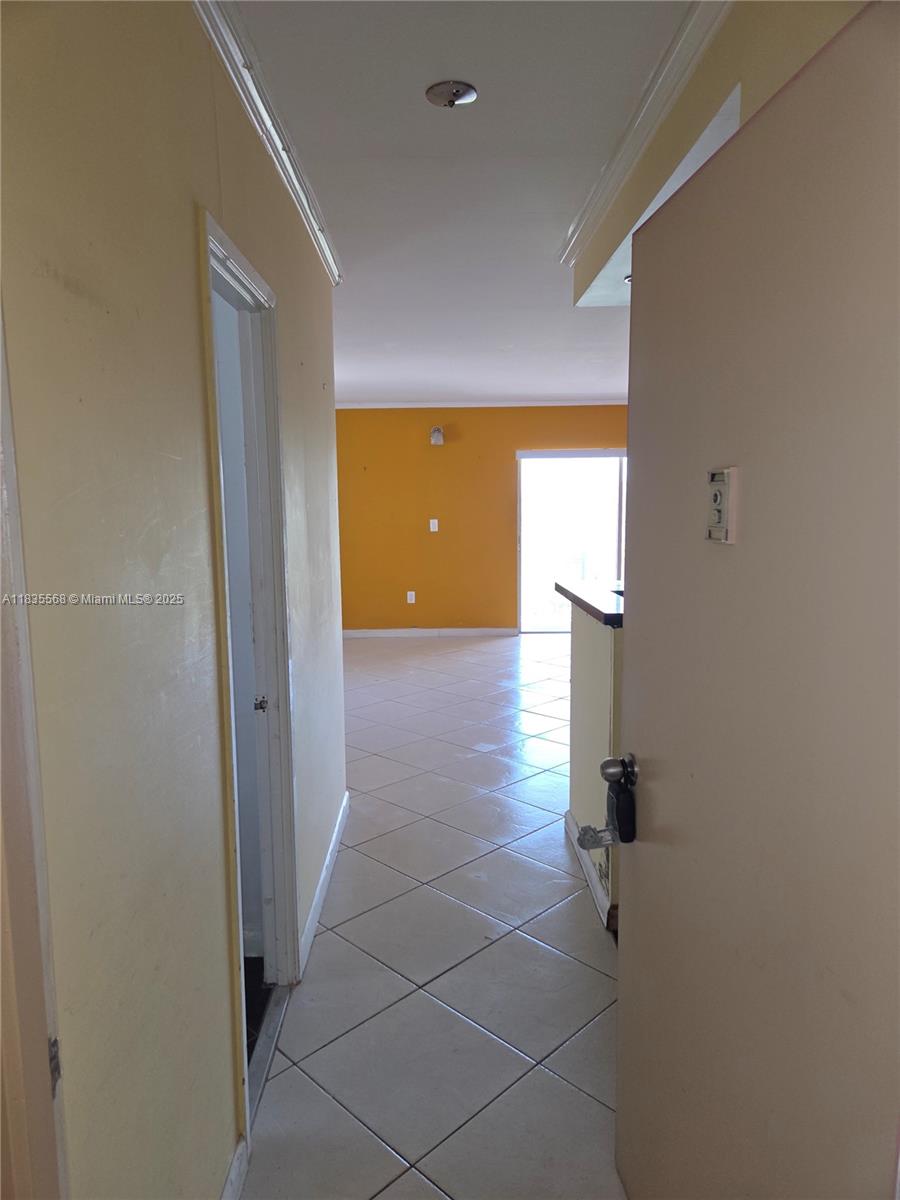 Welcome to by far the best price unit in the building!! This studio has been fully cleared out and is ready for an investor to fix as needed or a homeowner who wants to fix as they move it. Property does need some work. Priced to sell AS-IS. I AM NOT AVILABLE ON THE SABBATH/SATRUDAYS.
