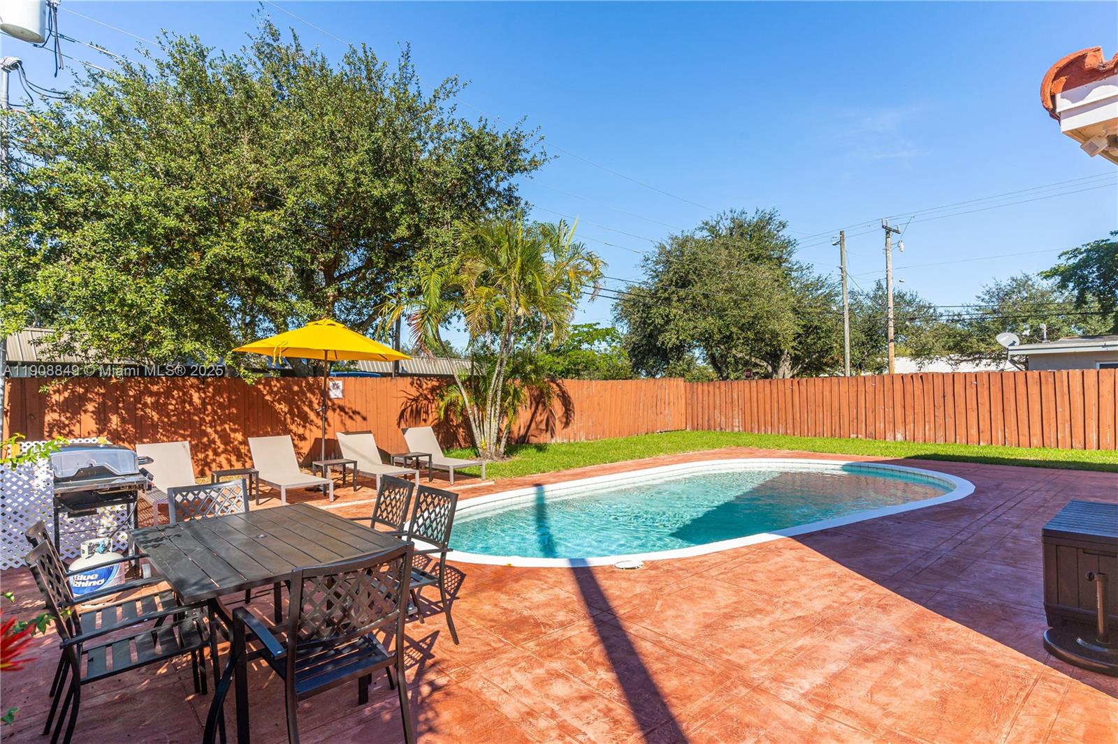 DRIFTWOOD ESTATES NO 6 - Residential Lease