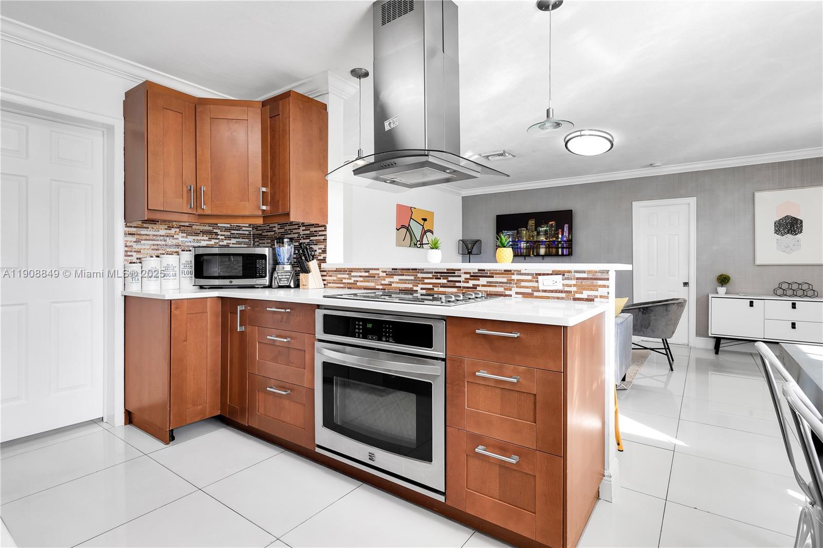 DRIFTWOOD ESTATES NO 6 - Residential Lease