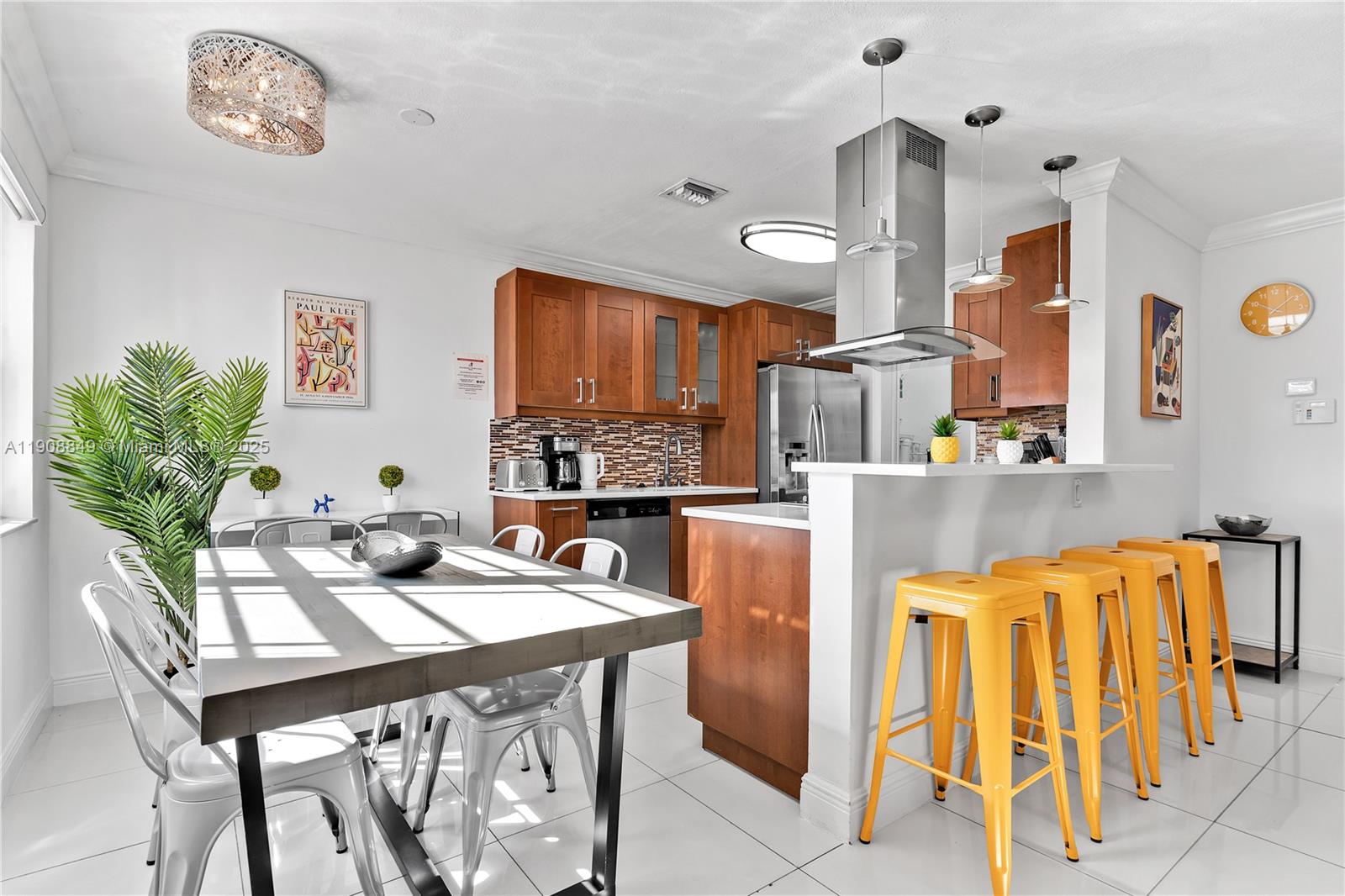 DRIFTWOOD ESTATES NO 6 - Residential Lease