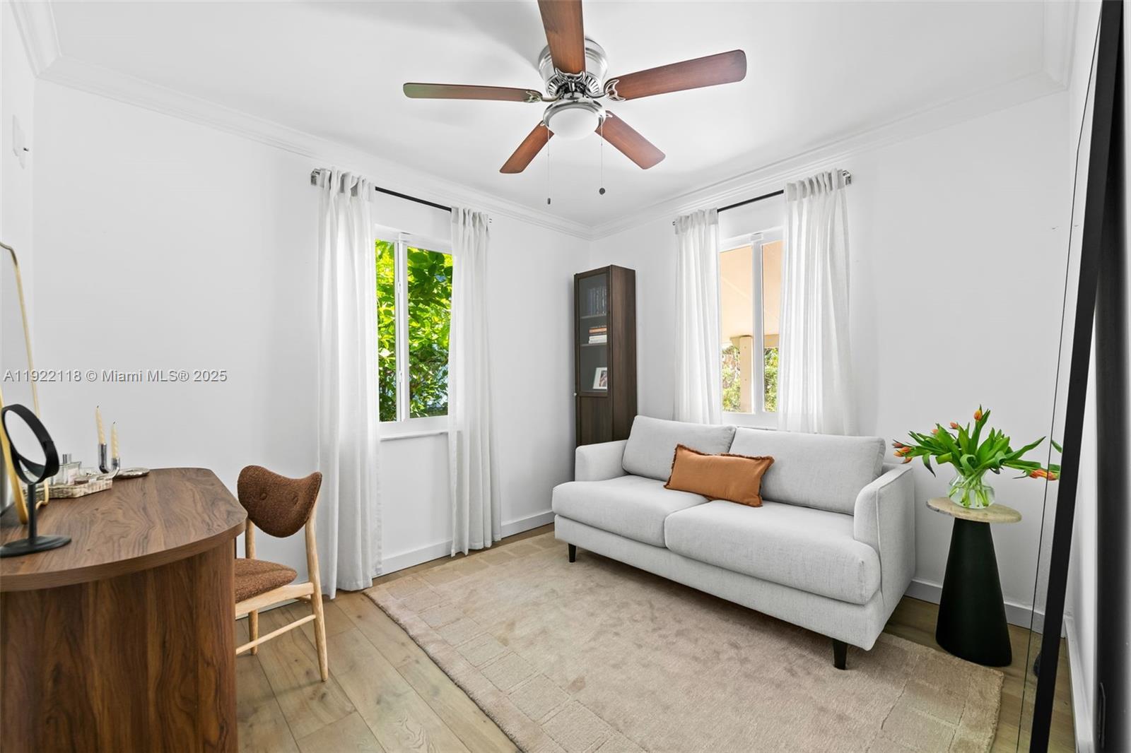 CROISSANT PARK SOUTH RIVE - Residential