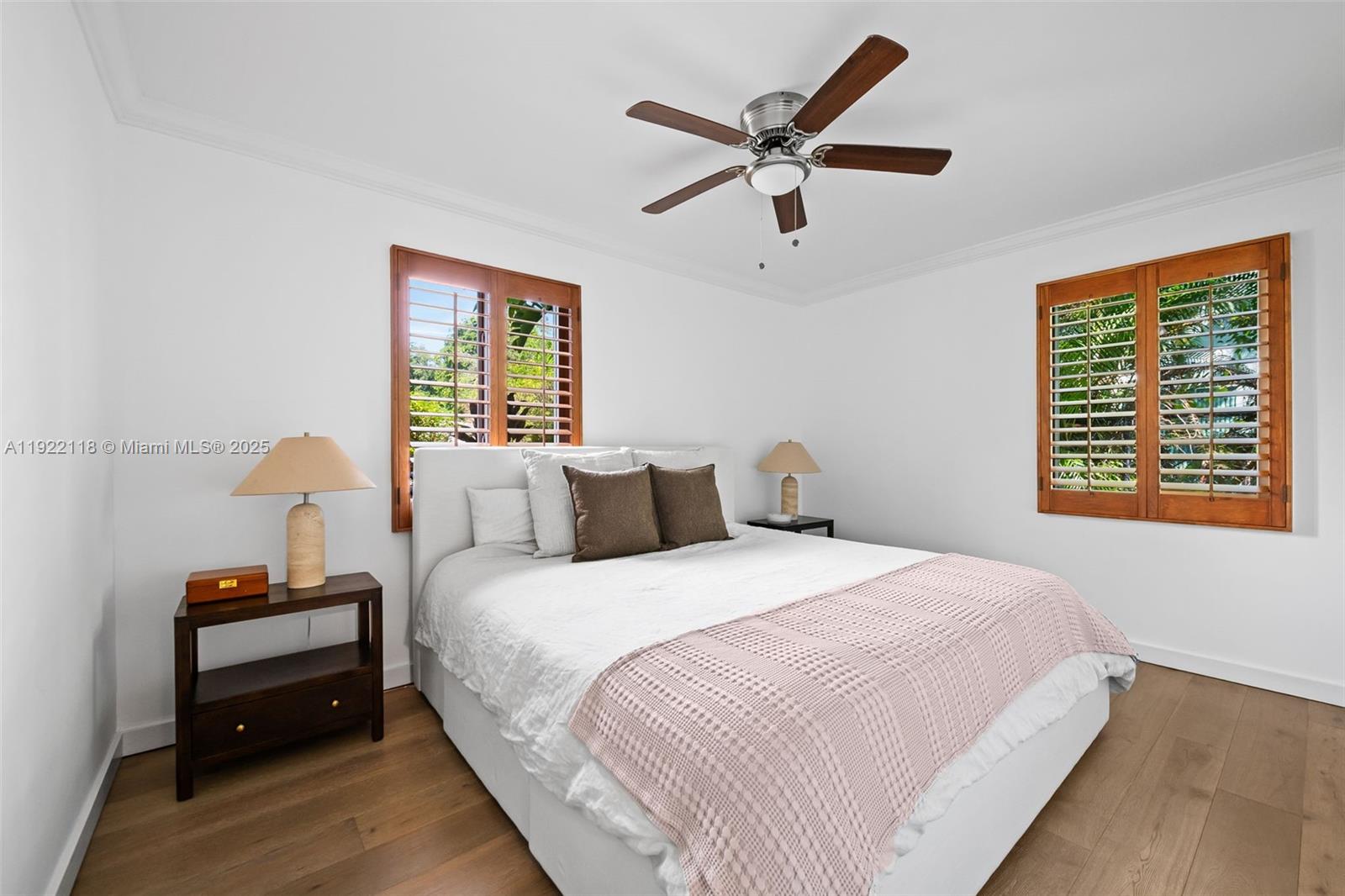 CROISSANT PARK SOUTH RIVE - Residential