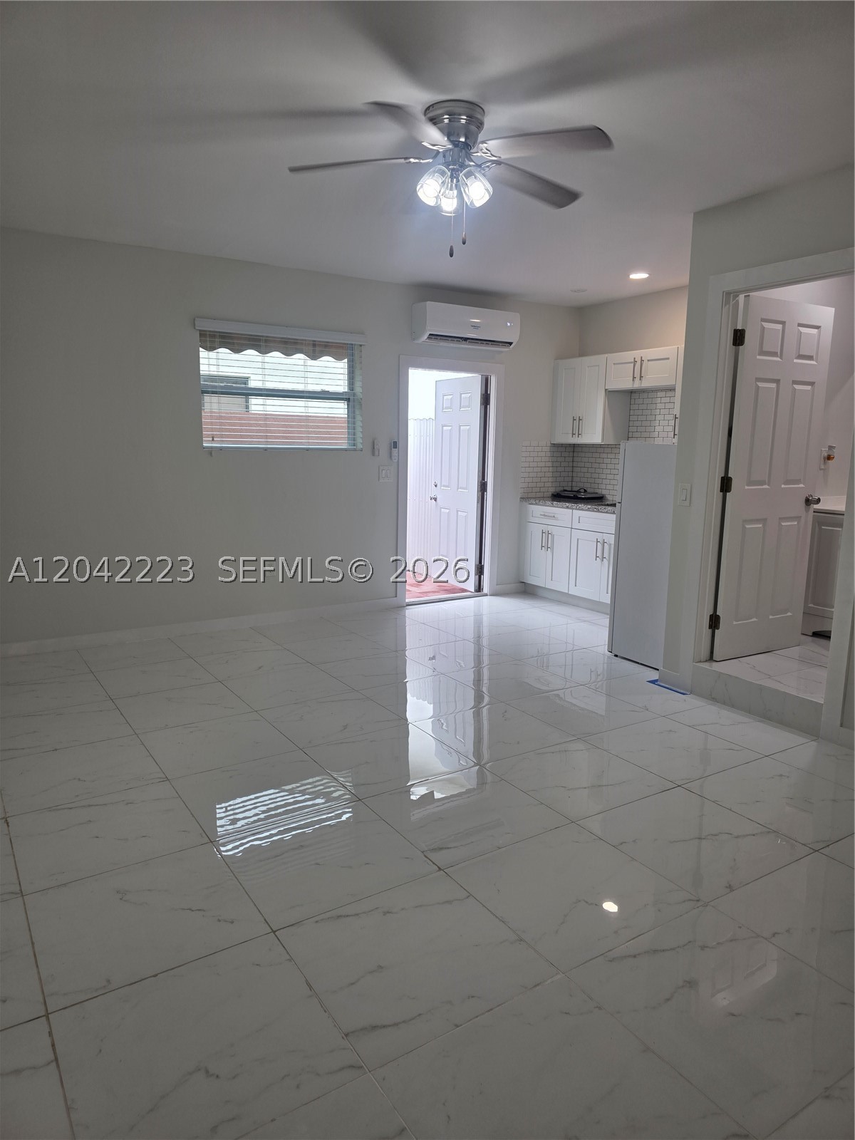 1281 Redbird Ave