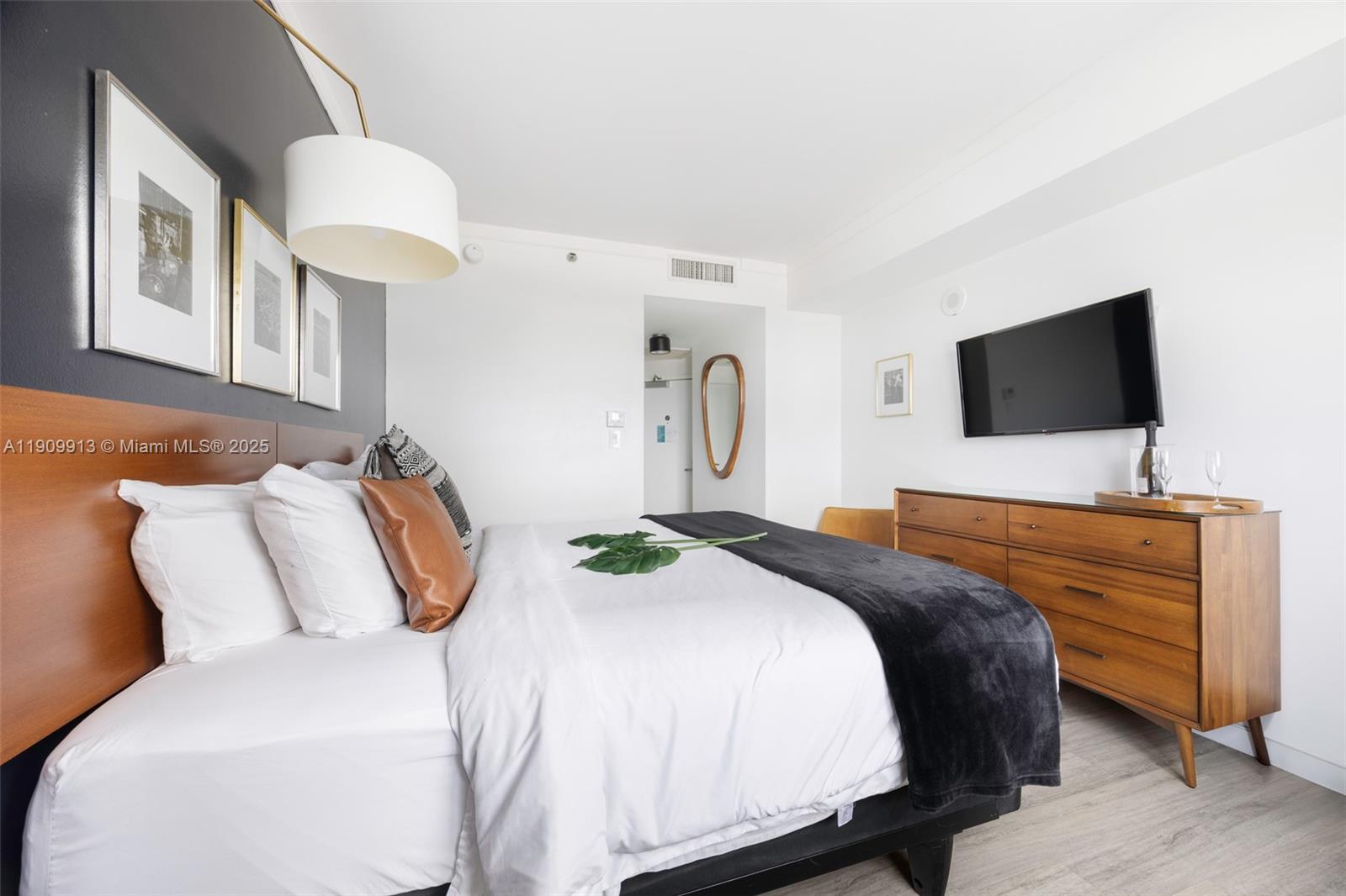 MUTINY PARK CONDO - Residential