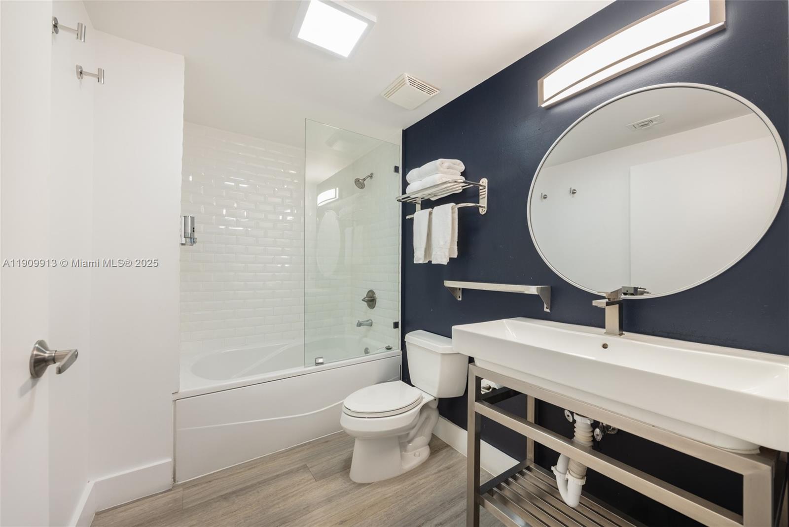 MUTINY PARK CONDO - Residential