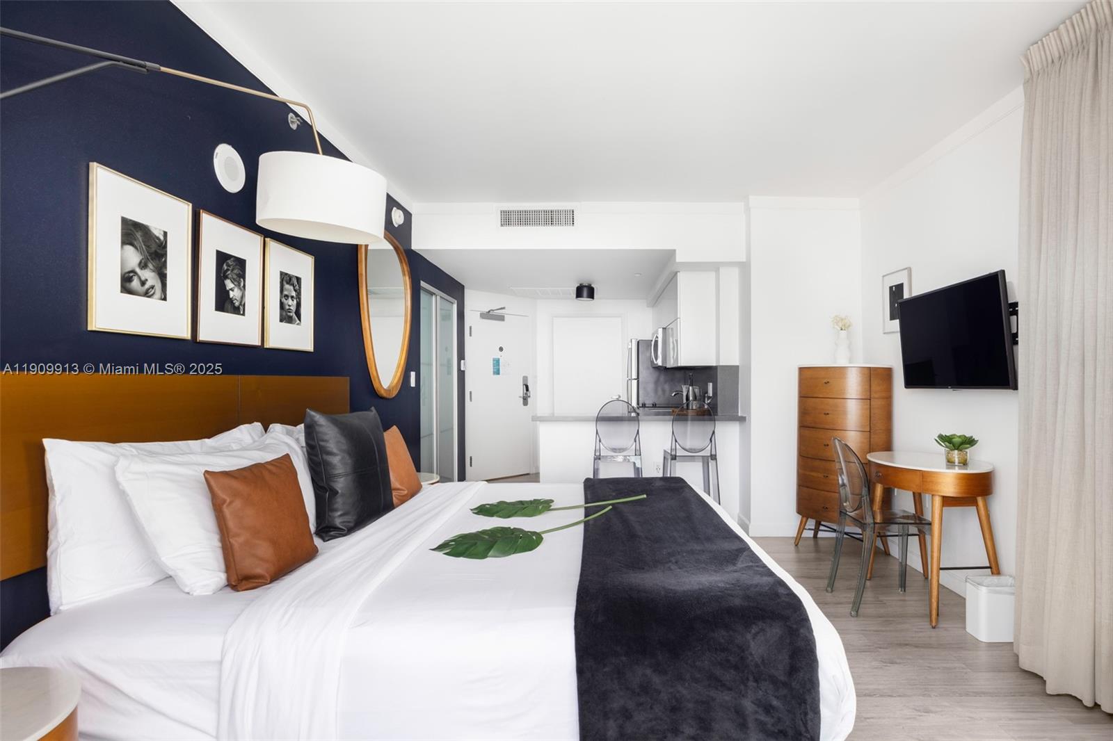 MUTINY PARK CONDO - Residential