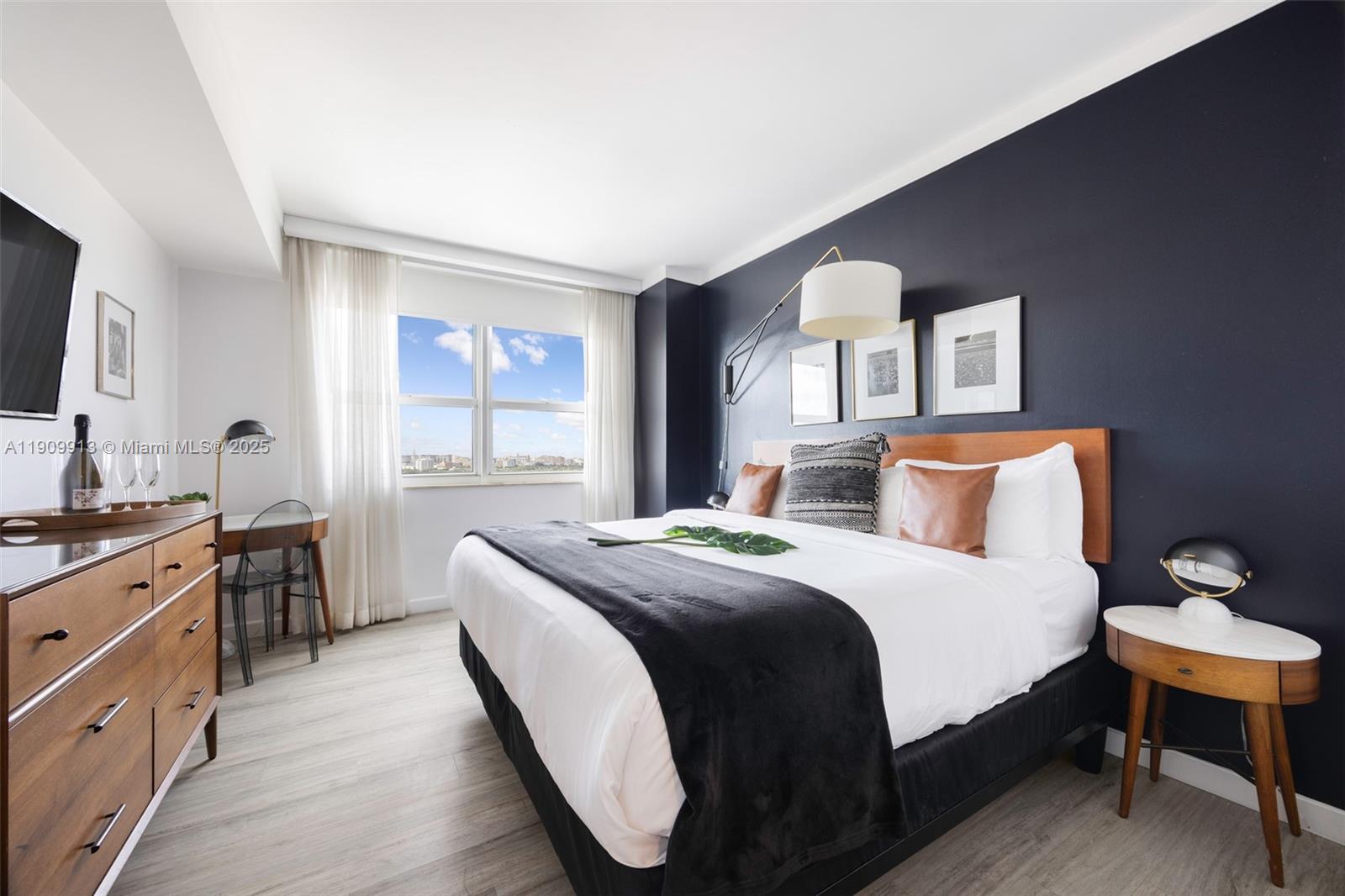 MUTINY PARK CONDO - Residential