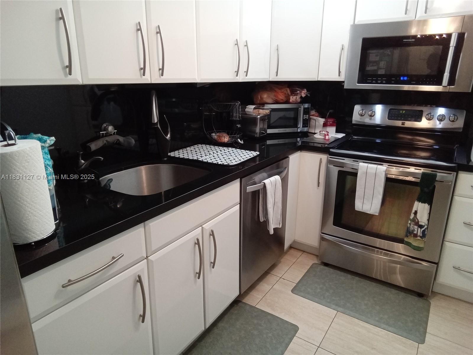 1300 Saint Charles Pl 508