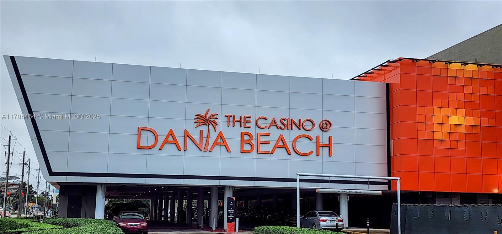 MEADOWBROOK LAKES VIEW CO - Residential