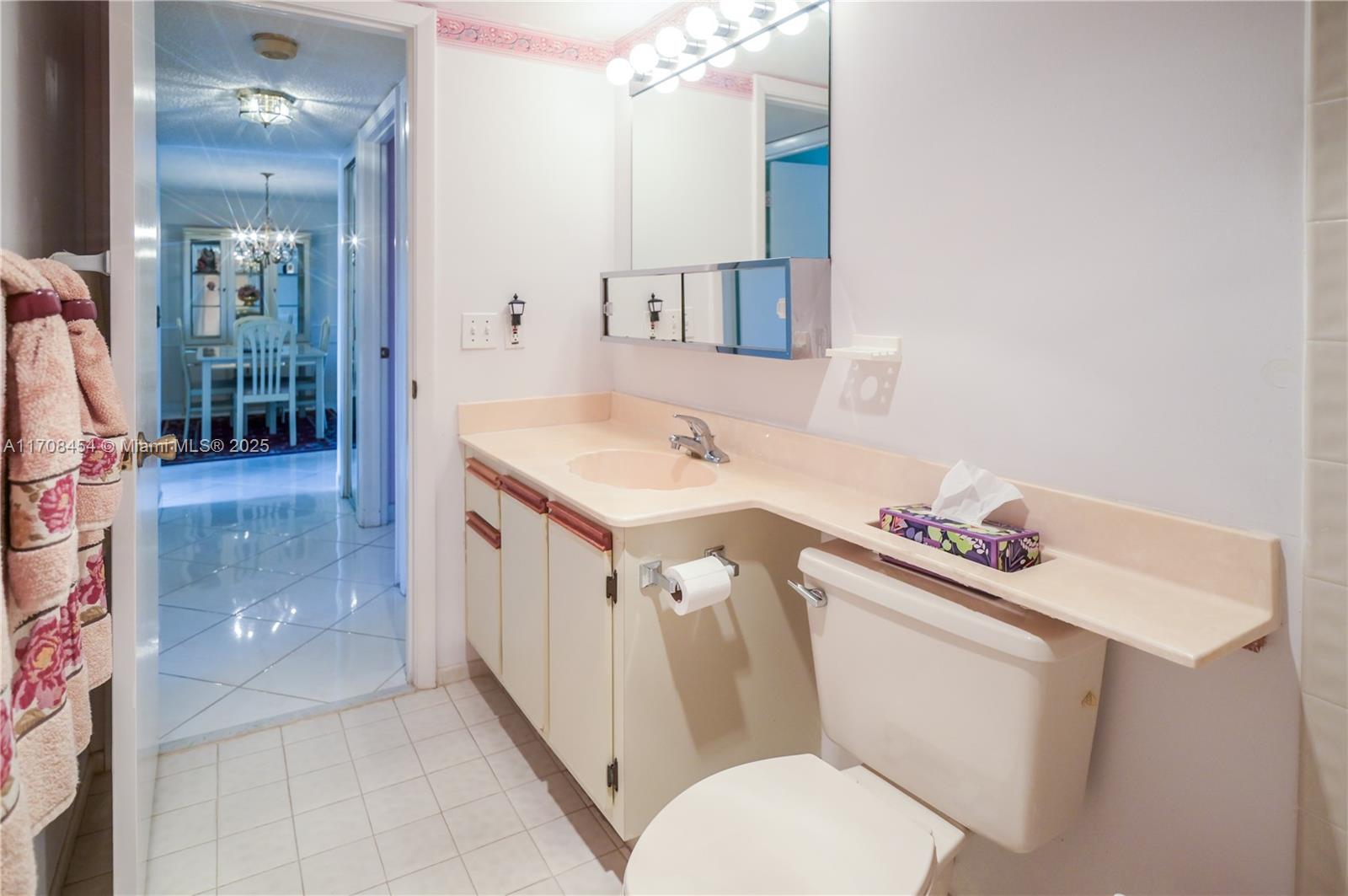 MEADOWBROOK LAKES VIEW CO - Residential