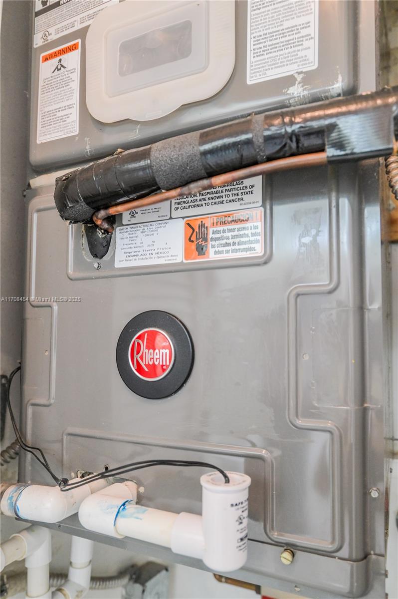 MEADOWBROOK LAKES VIEW CO - Residential