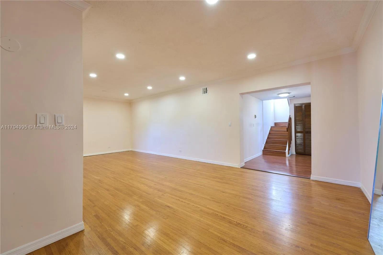 Miami, Florida 33145, United States, 4 Bedrooms Bedrooms, ,3 BathroomsBathrooms,Residential,Active,28285