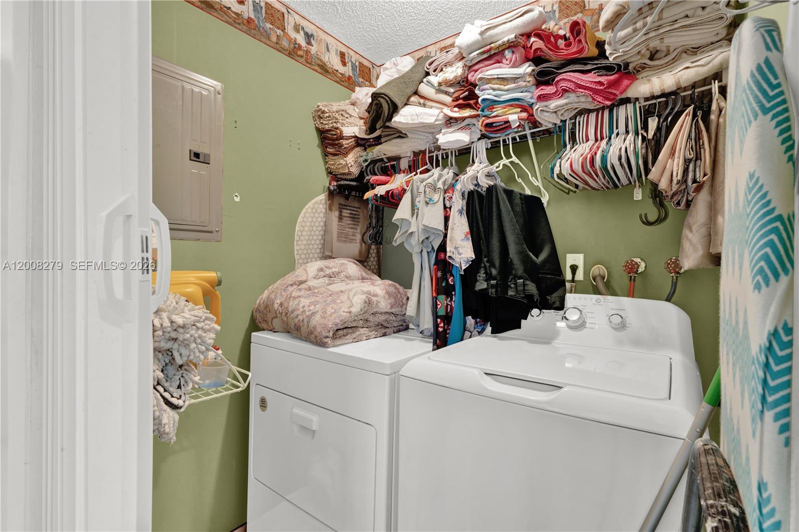 PRINCETONIAN ESTATES - Residential