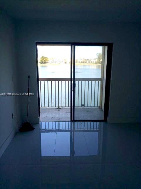 VILLAS AT LAKEVIEW CONDO - Residential