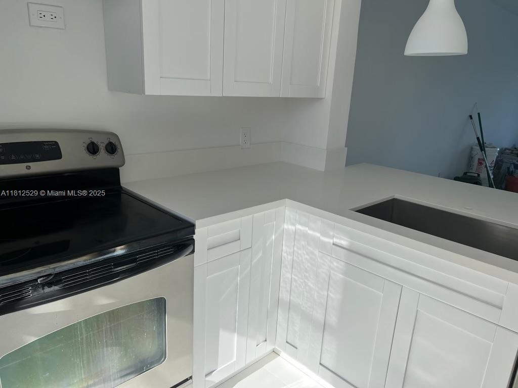 VILLAS AT LAKEVIEW CONDO - Residential