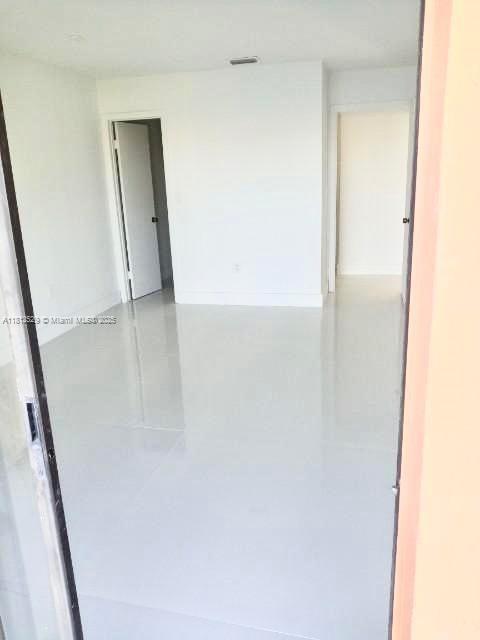VILLAS AT LAKEVIEW CONDO - Residential
