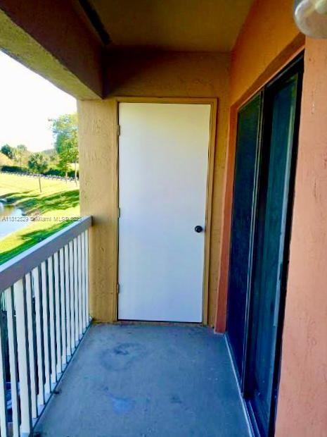 VILLAS AT LAKEVIEW CONDO - Residential