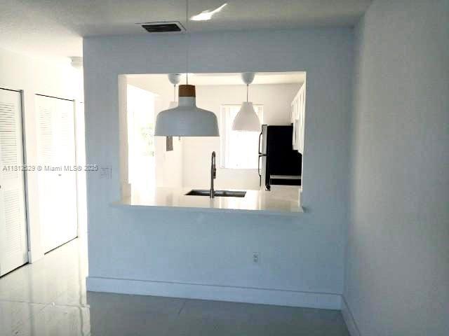 VILLAS AT LAKEVIEW CONDO - Residential