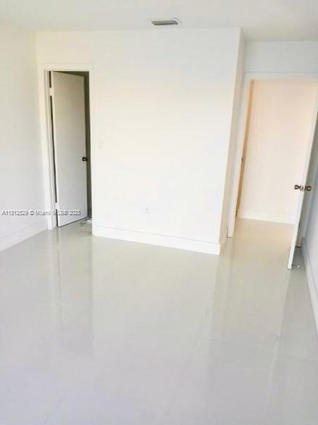 VILLAS AT LAKEVIEW CONDO - Residential