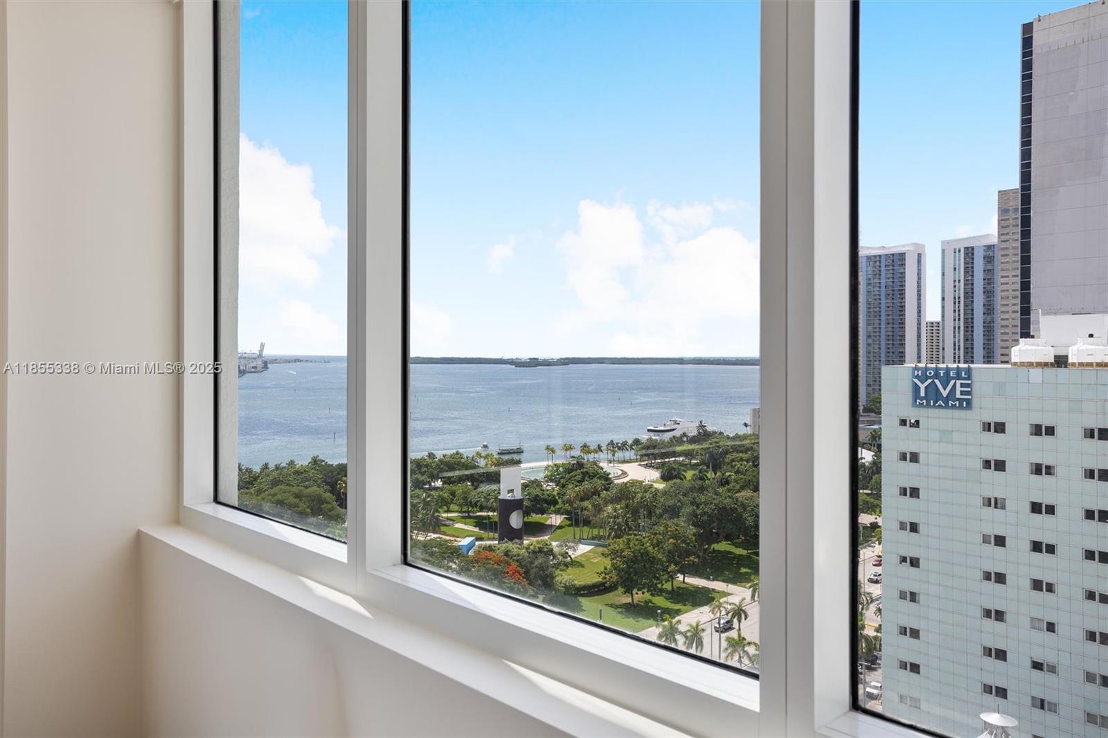 VIZCAYNE NORTH CONDO - Residential