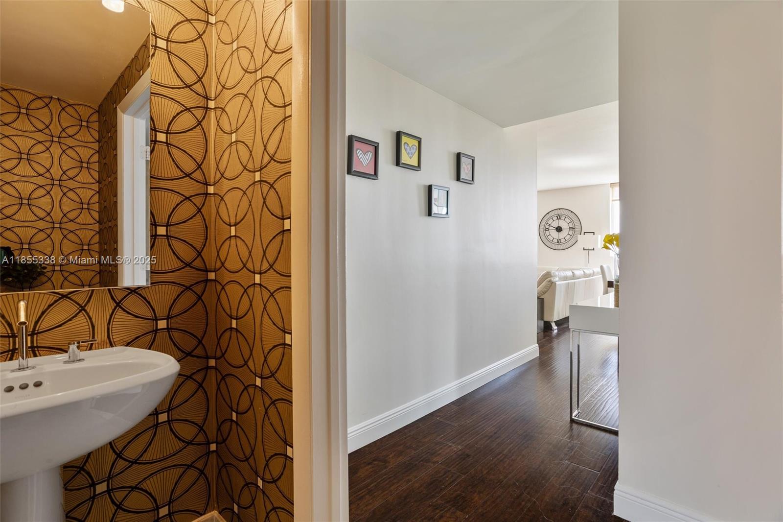 VIZCAYNE NORTH CONDO - Residential