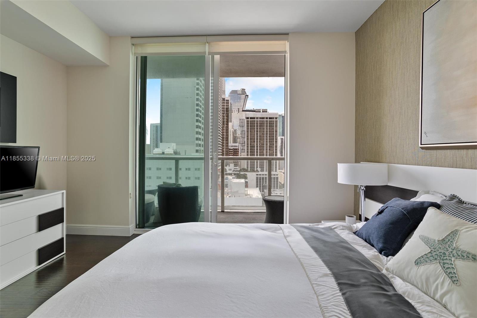 VIZCAYNE NORTH CONDO - Residential