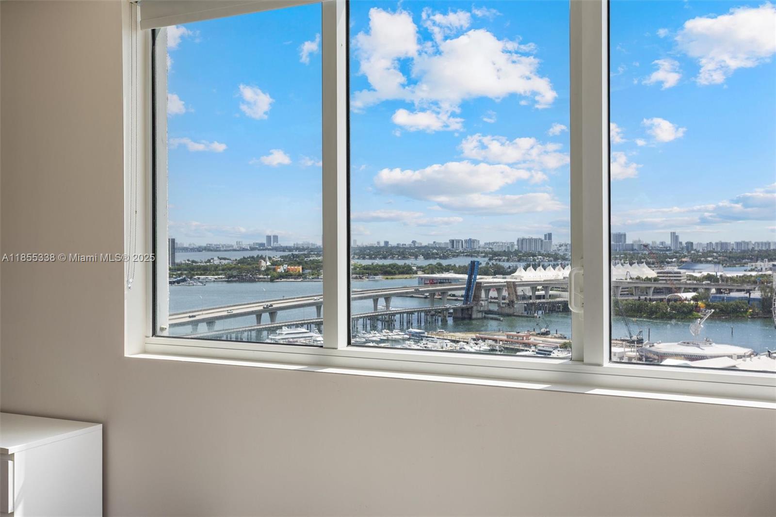 VIZCAYNE NORTH CONDO - Residential