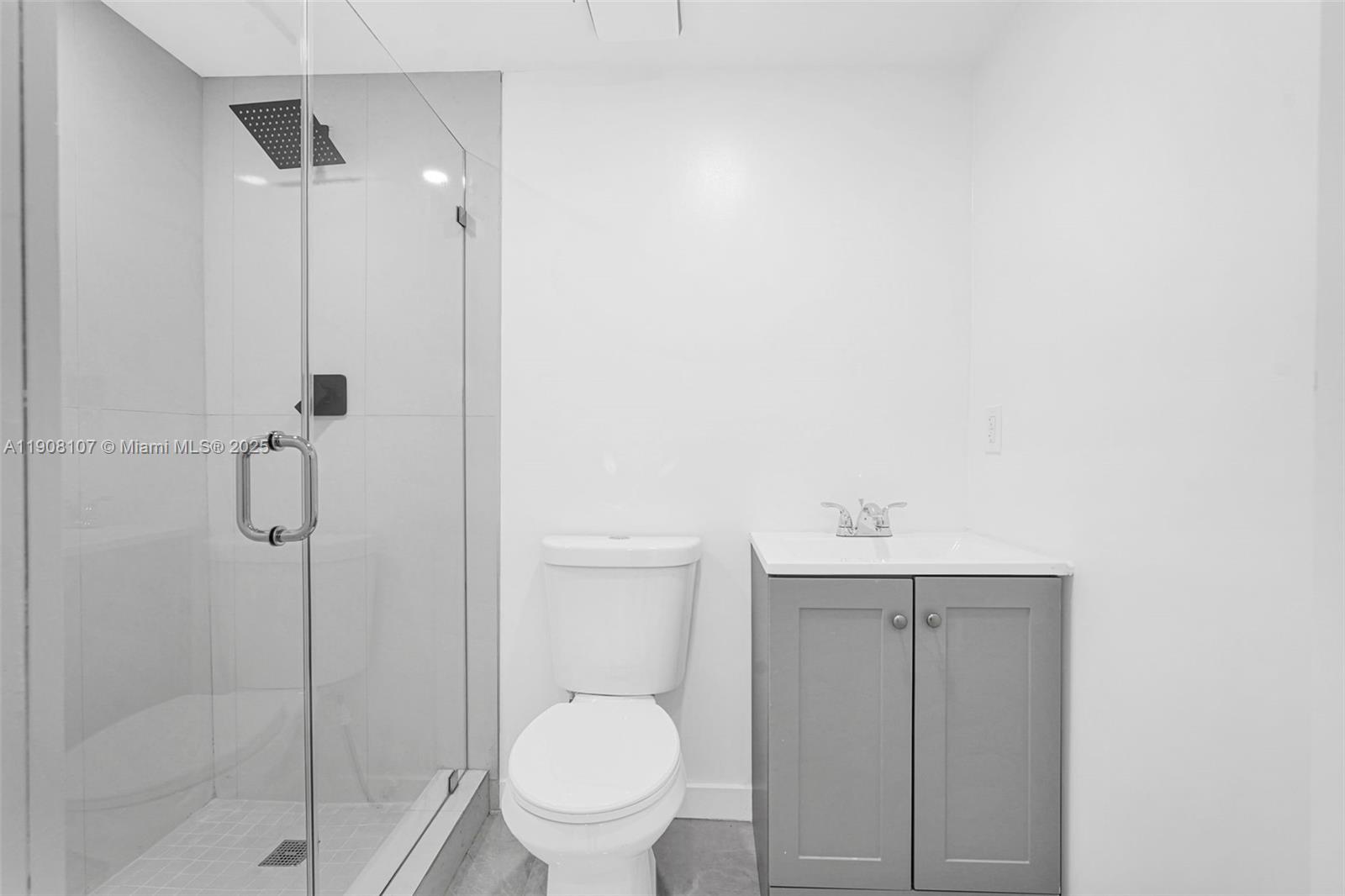 QUEENS PARK - Residential