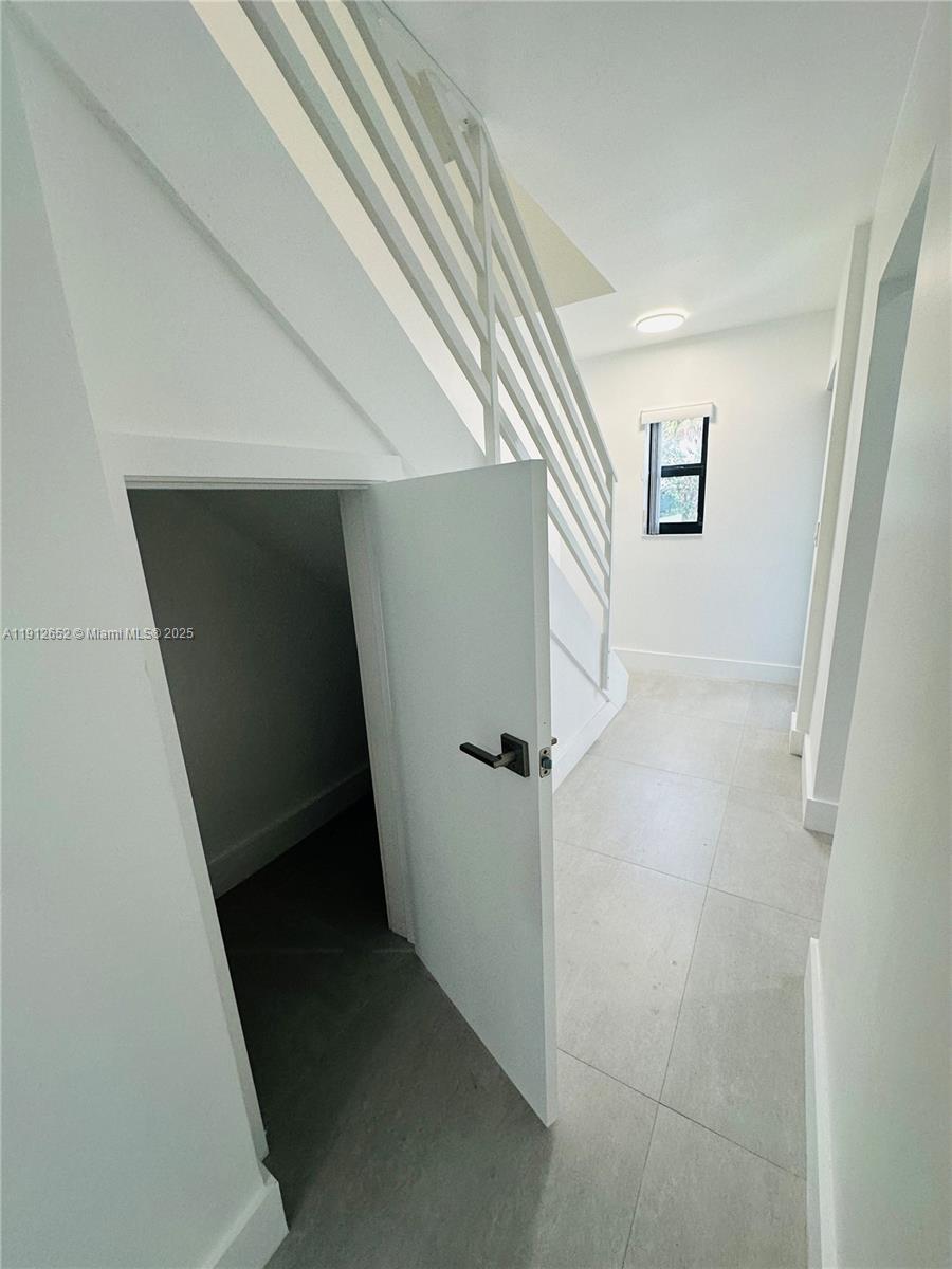 CHAMBERS LAND COMPANY SUB - Residential Lease