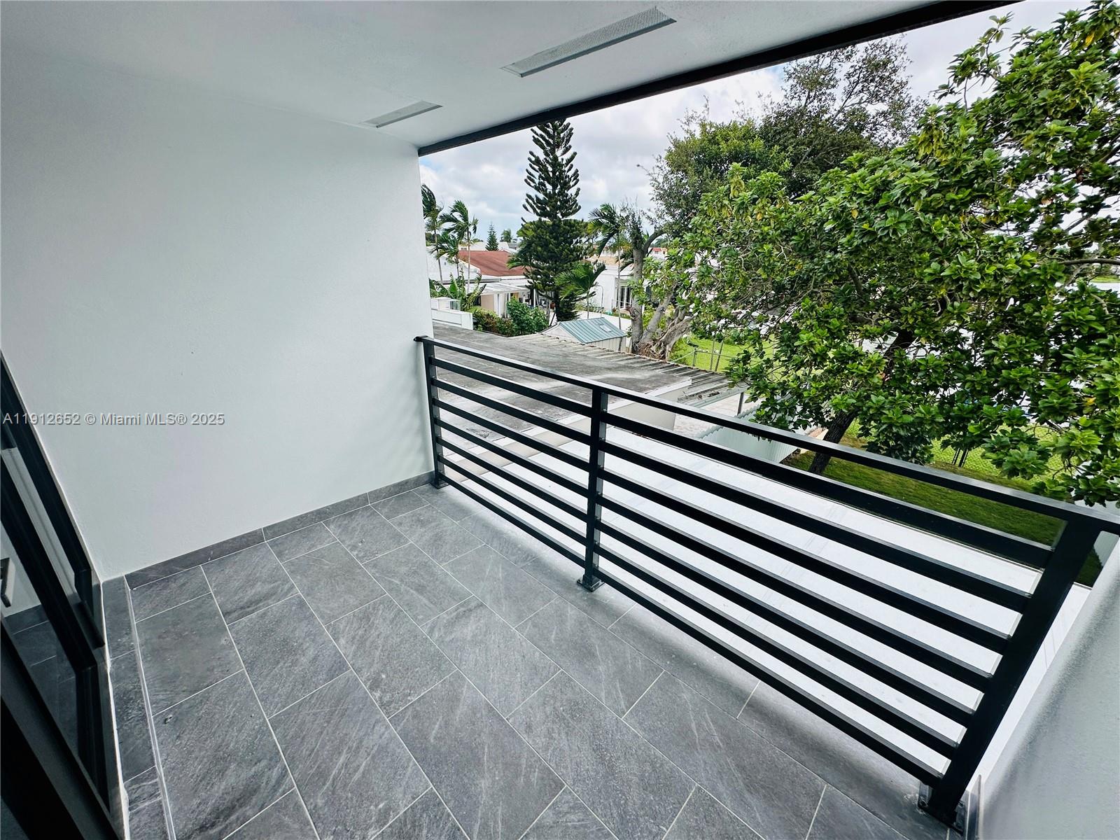 CHAMBERS LAND COMPANY SUB - Residential Lease