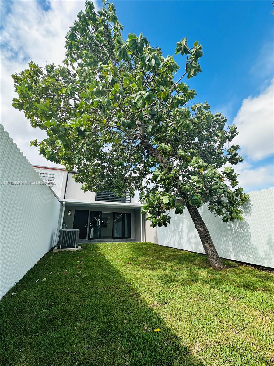 CHAMBERS LAND COMPANY SUB - Residential Lease