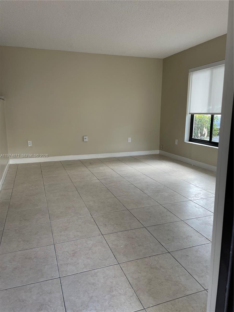 OASIS NO FOUR CONDO - Residential Lease