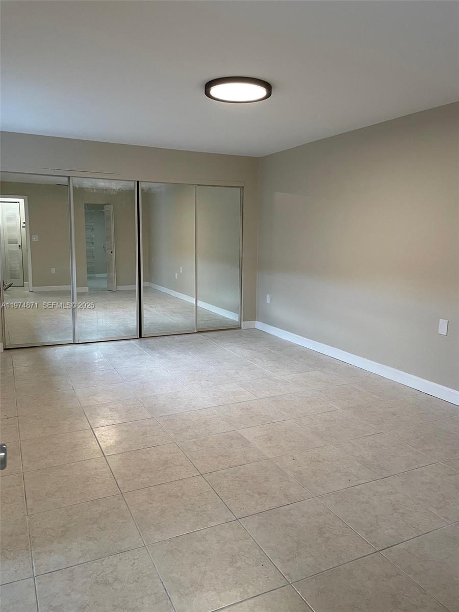 OASIS NO FOUR CONDO - Residential Lease