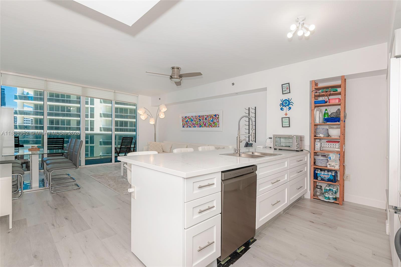 BEACH CLUB TWO - Residential