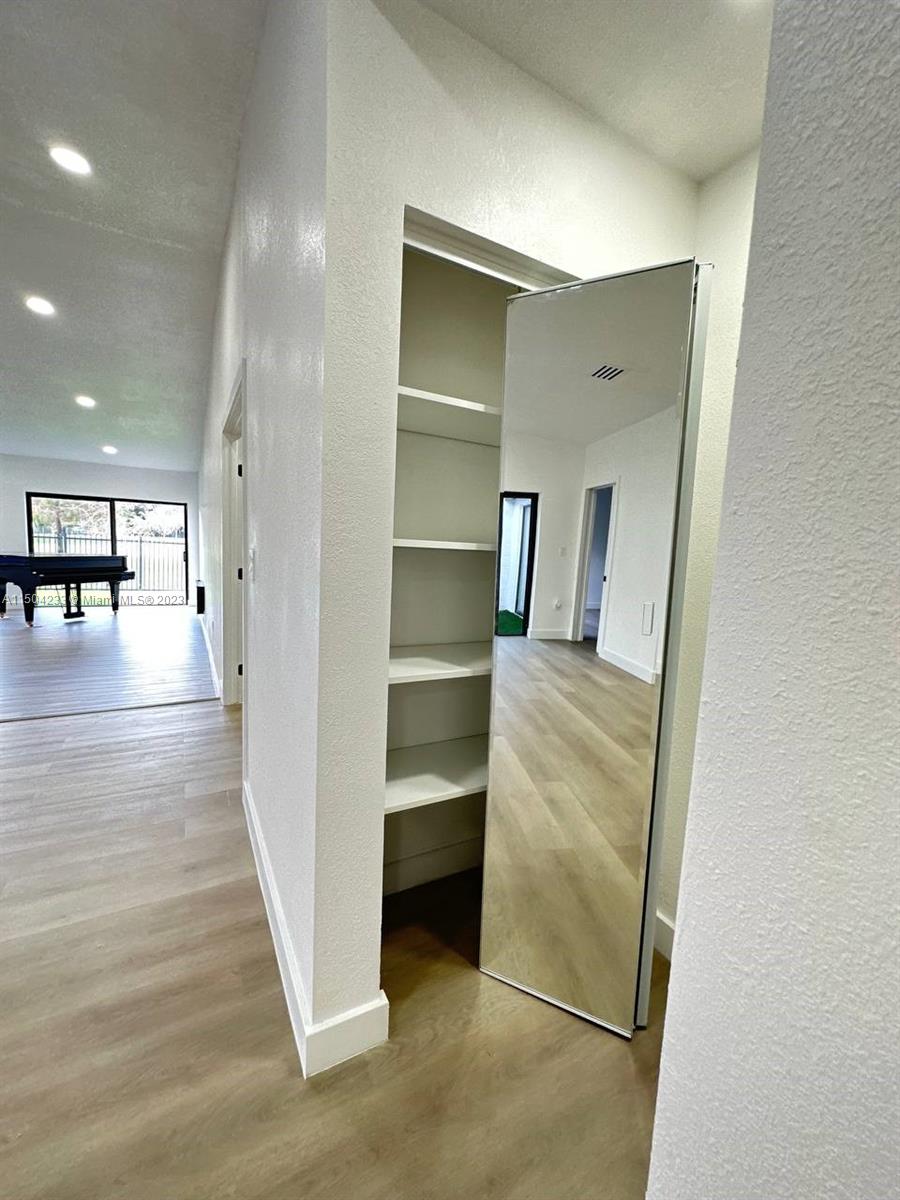 VILLAS ON THE GREEN - Residential