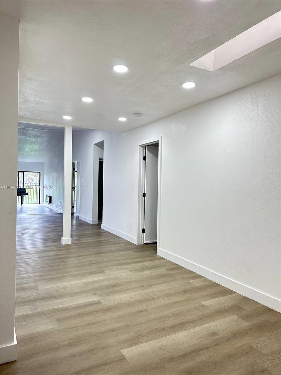 VILLAS ON THE GREEN - Residential