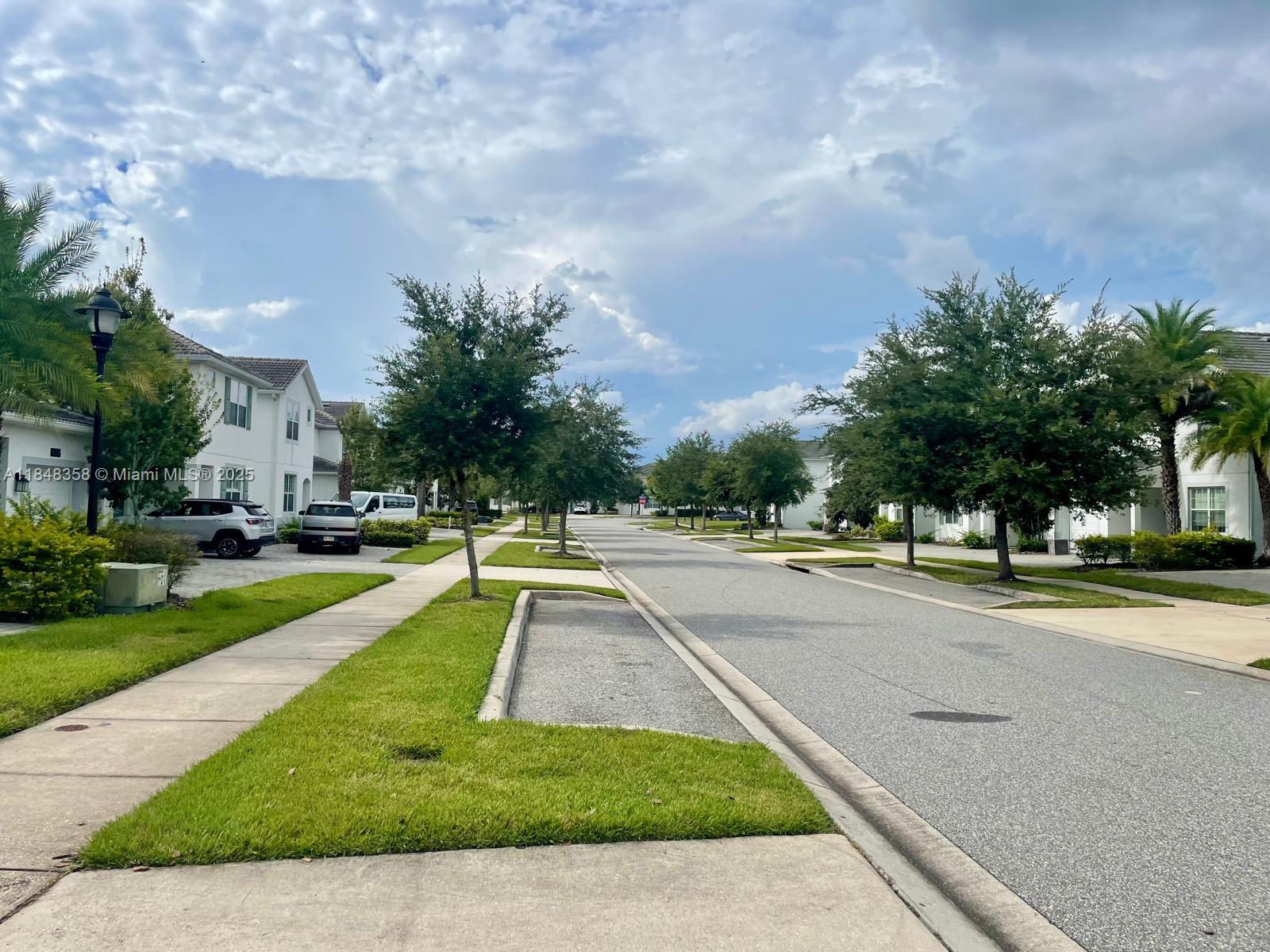 STOREY LAKE - Residential