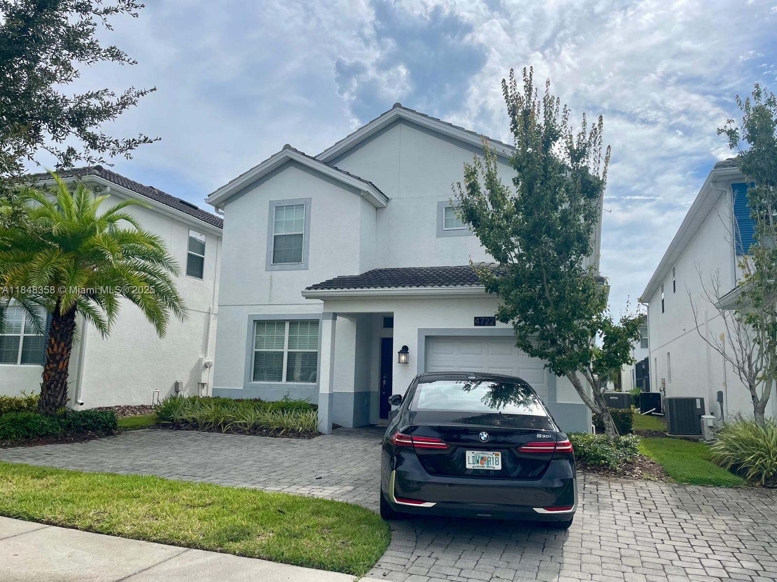 STOREY LAKE - Residential