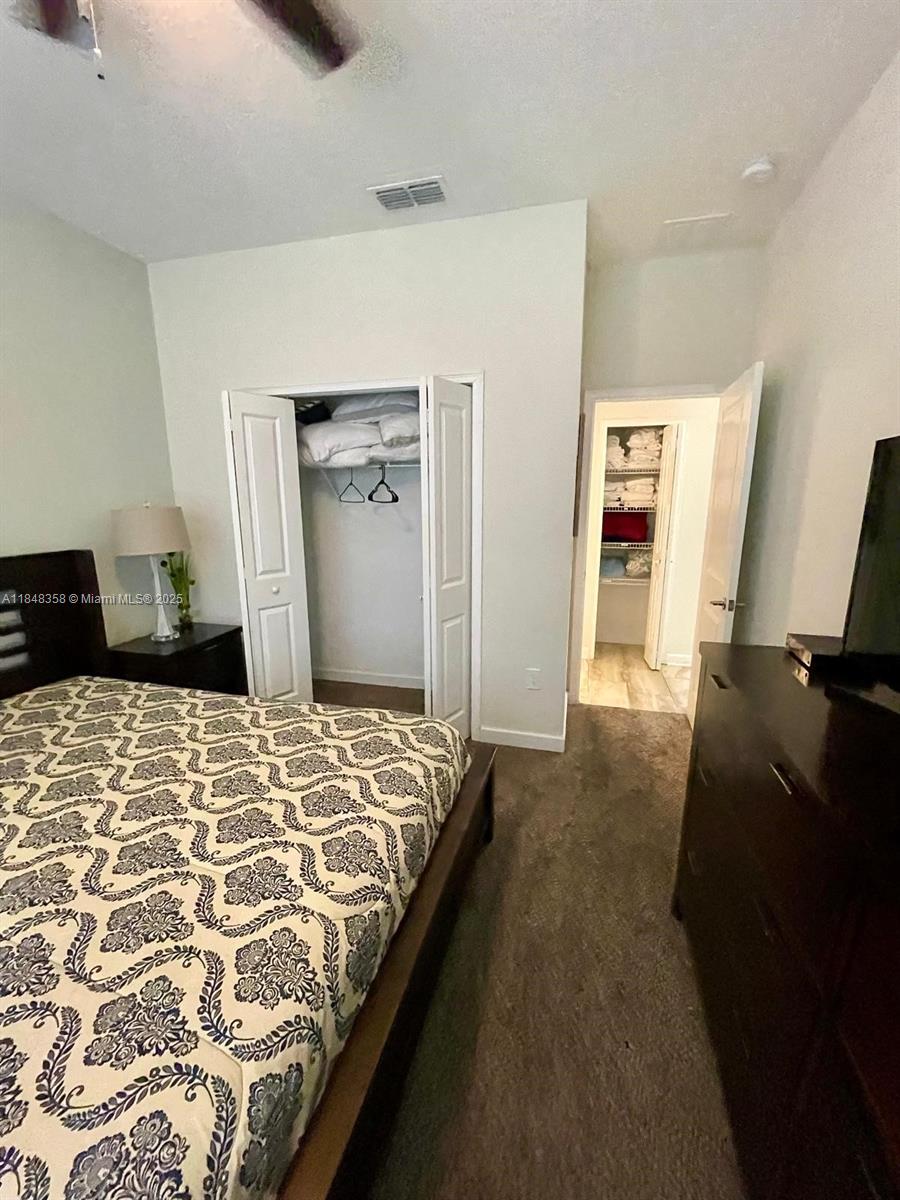 STOREY LAKE - Residential