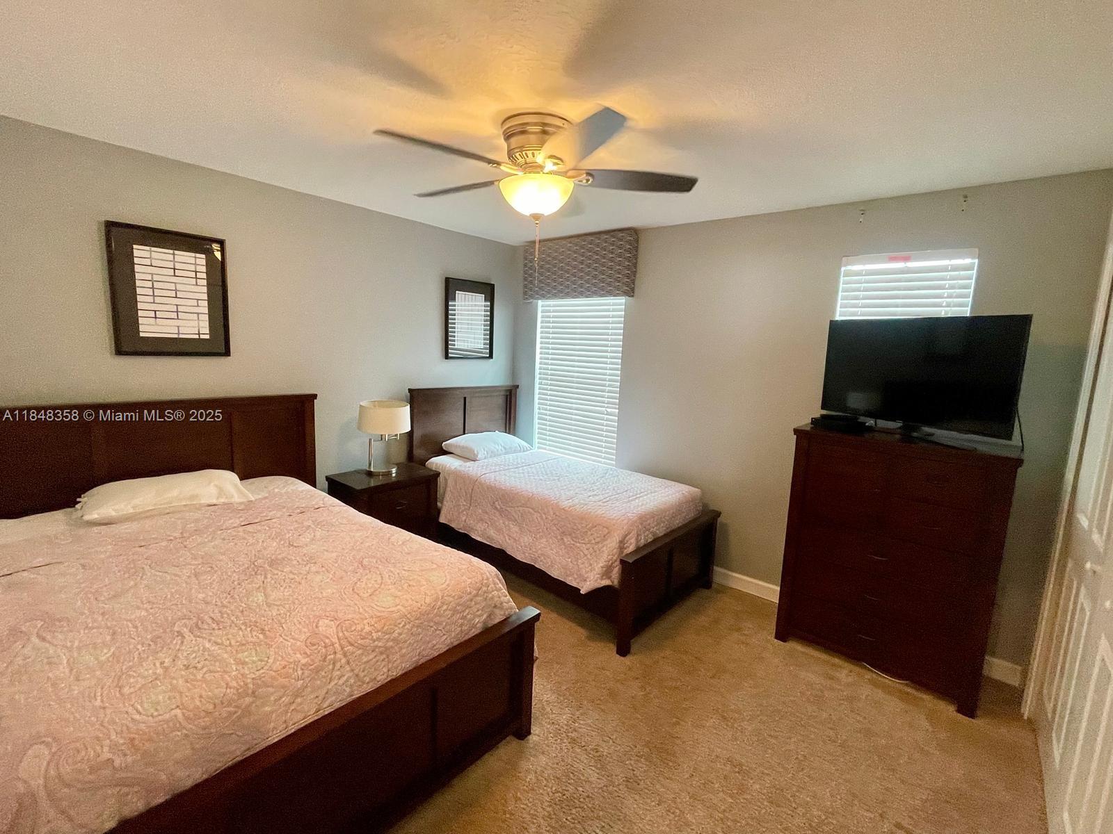 STOREY LAKE - Residential