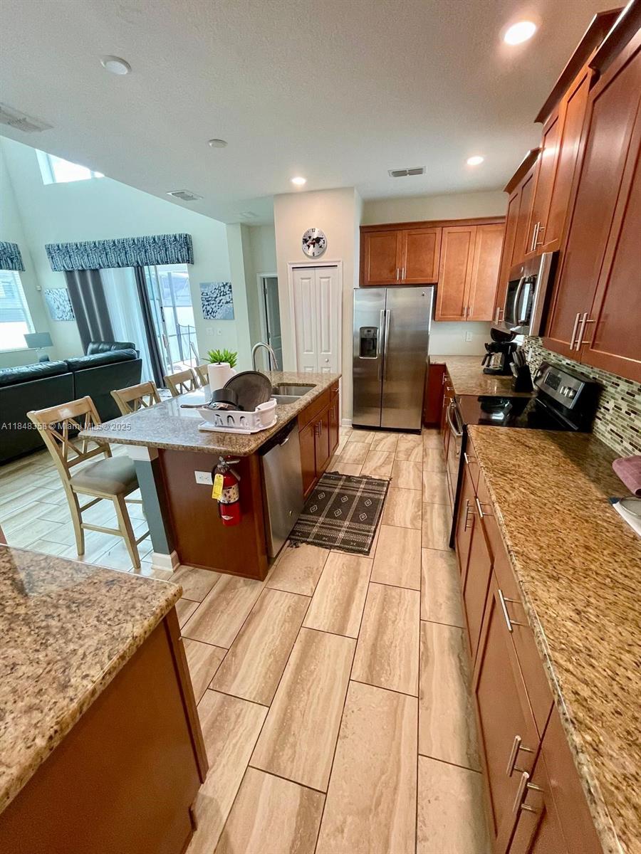 STOREY LAKE - Residential