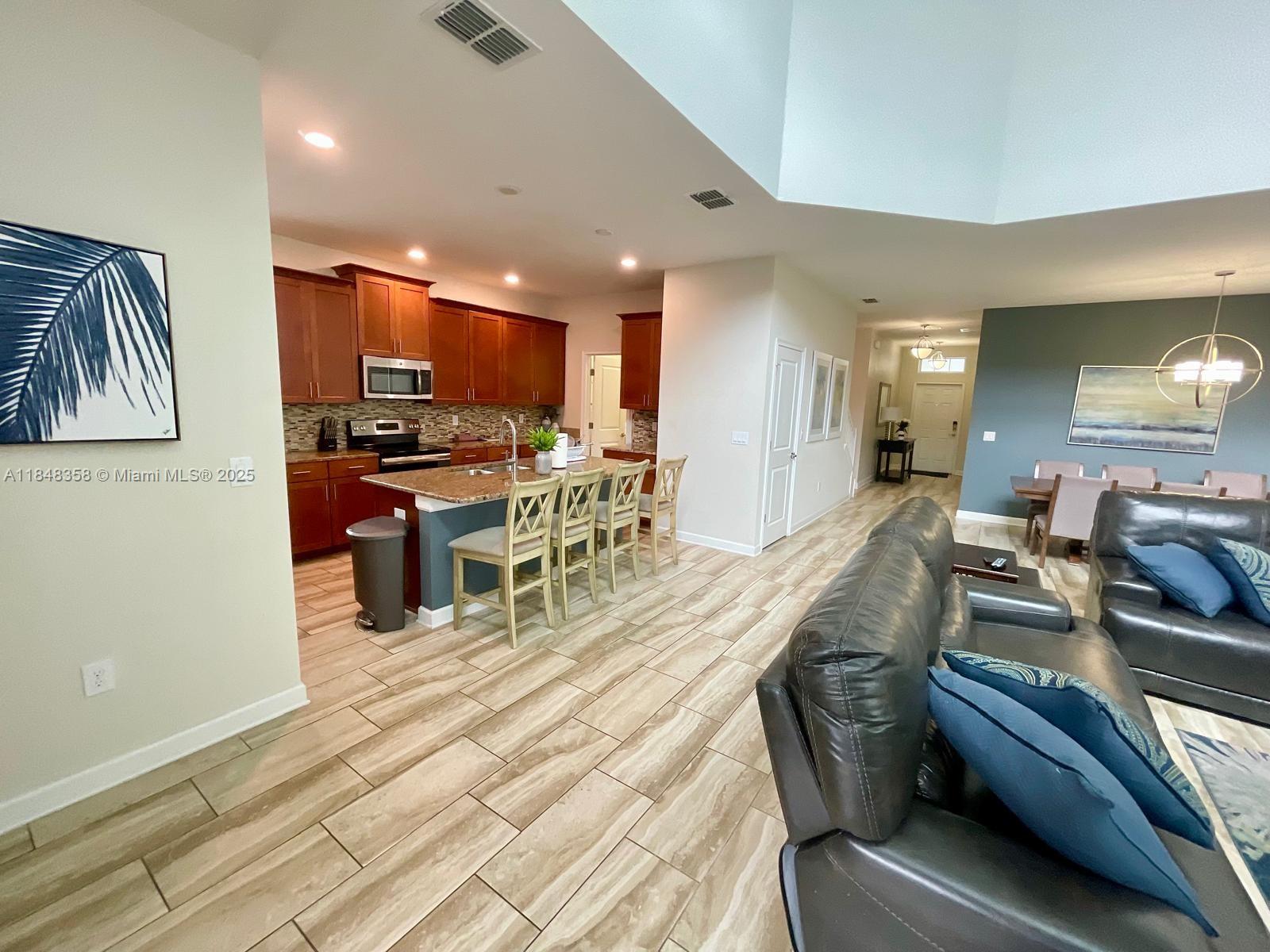 STOREY LAKE - Residential