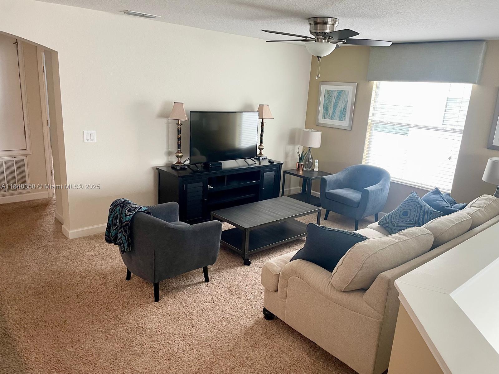 STOREY LAKE - Residential